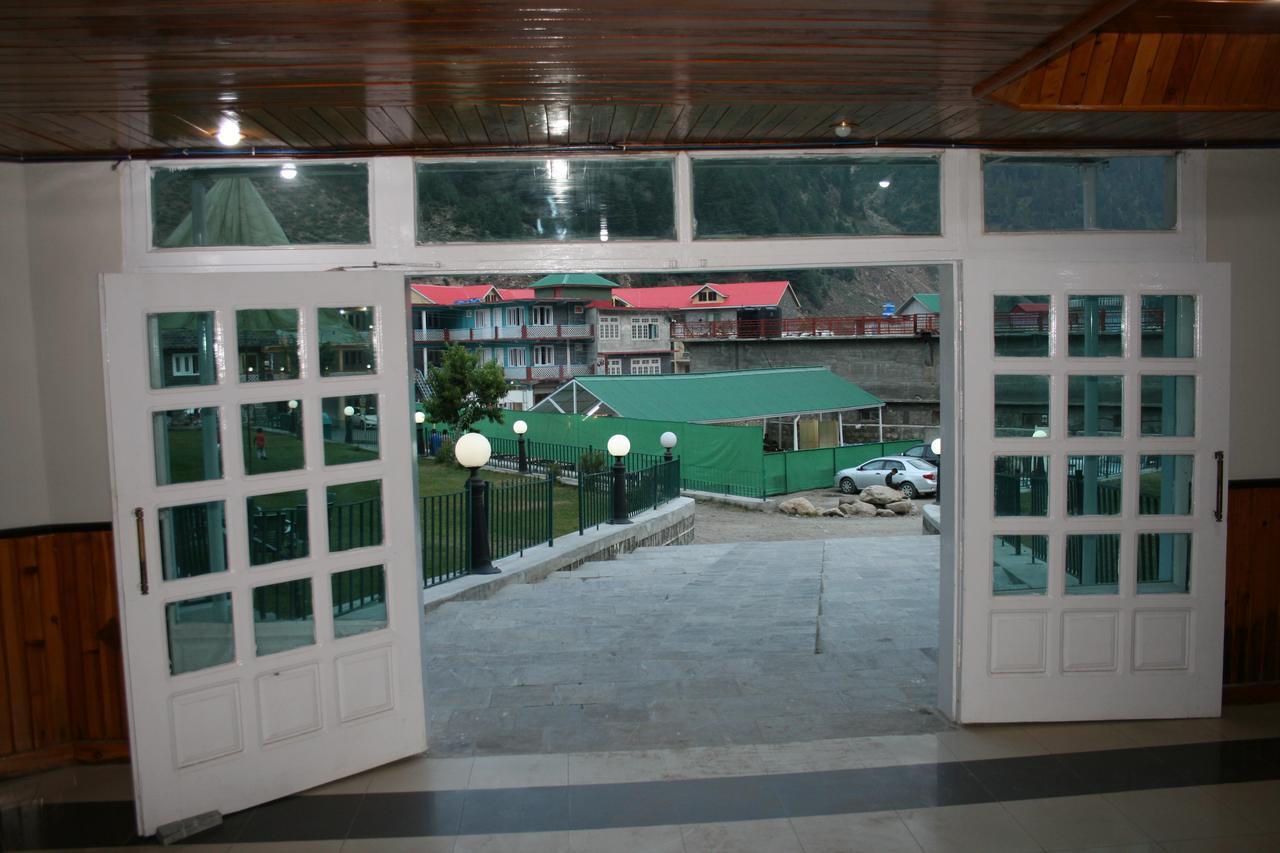 Pine Top Hotels נאראן מראה חיצוני תמונה