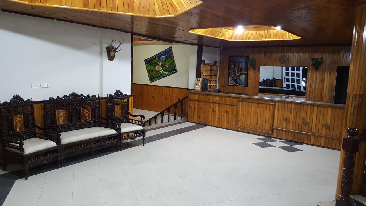 Pine Top Hotels נאראן מראה חיצוני תמונה